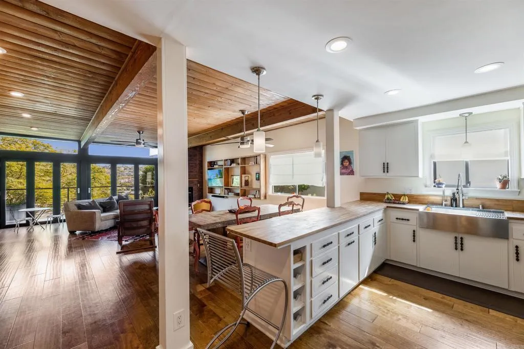 2239 Edinburg, Cardiff By The Sea, CA 92007 2239 Edinburg, Cardiff By The Sea, CA 92007