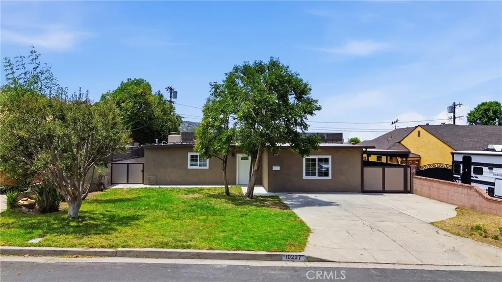 Sunland, CA 91040