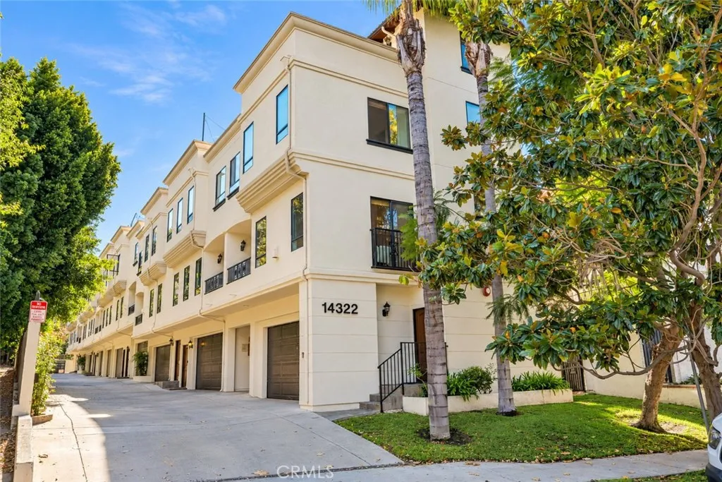 Sherman Oaks, CA 91423