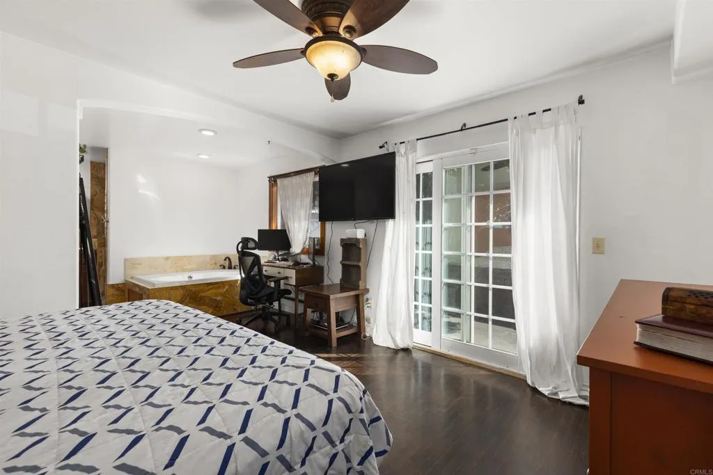 726 Windsor Court, Vista, CA 92084