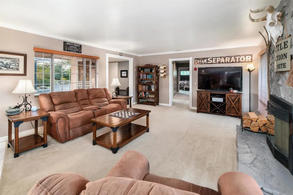 405 Olive Hill Way, Fallbrook, CA 92028 405 Olive Hill Way, Fallbrook, CA 92028
