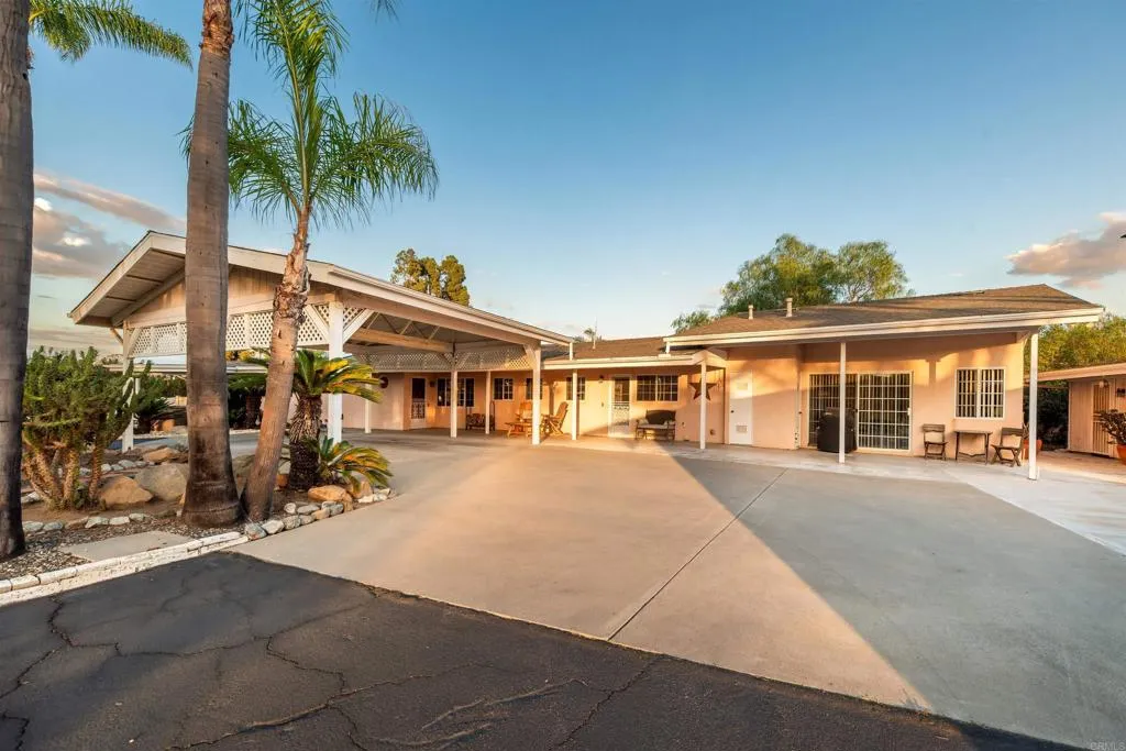 405 Olive Hill Way, Fallbrook, CA 92028 405 Olive Hill Way, Fallbrook, CA 92028