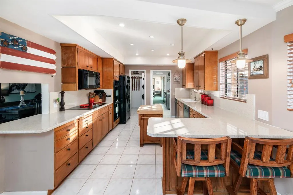 405 Olive Hill Way, Fallbrook, CA 92028 405 Olive Hill Way, Fallbrook, CA 92028
