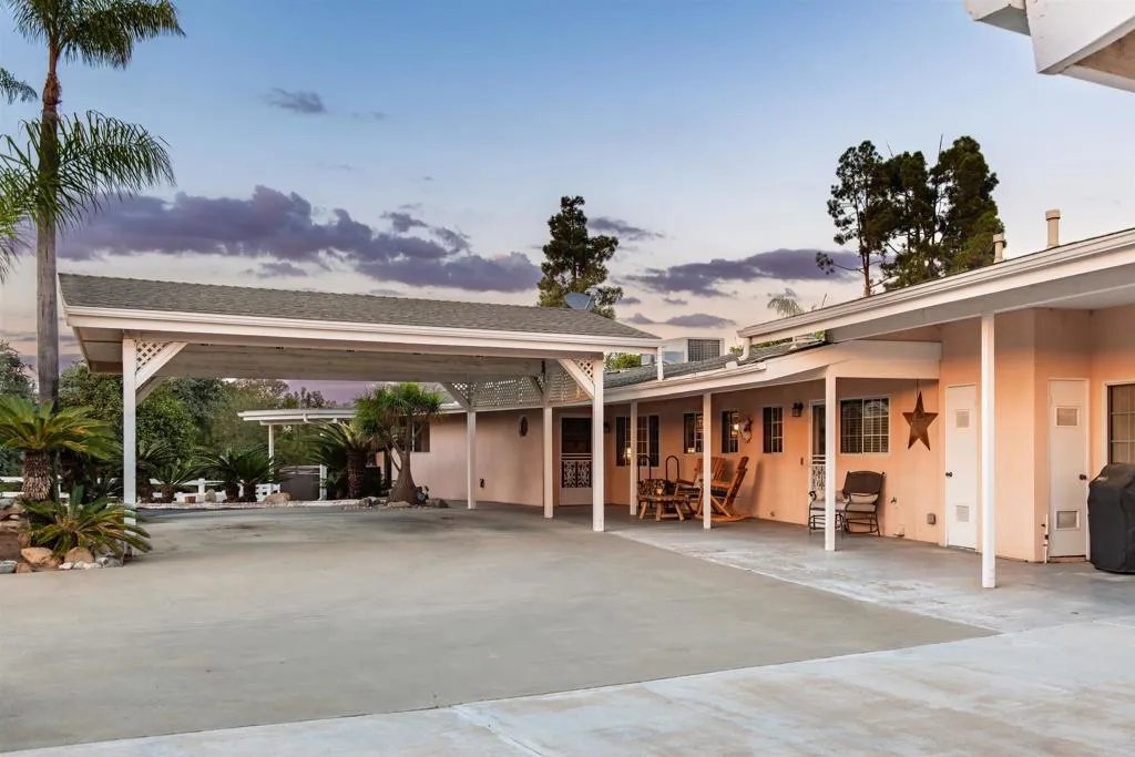 405 Olive Hill Way, Fallbrook, CA 92028 405 Olive Hill Way, Fallbrook, CA 92028