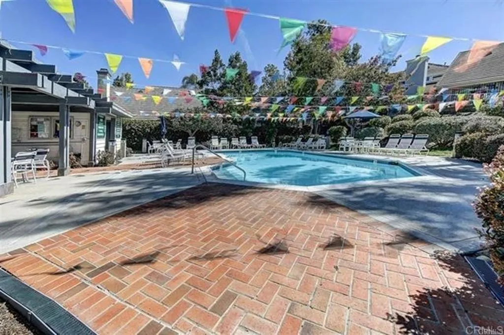 1818 Spyglass Circle, Vista, CA 92081 Common Area