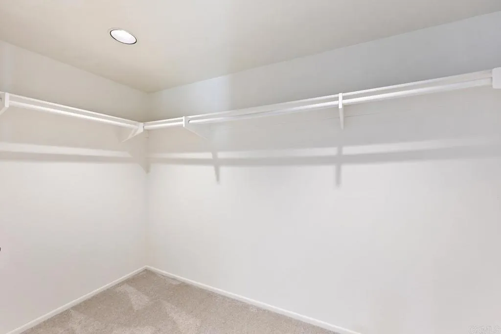https://cdn.realtyfeed.com/cdn/127/307110096/a9a0d28df18680cf7c03ff34b3a04c07.webp