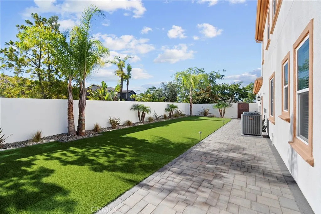 11327 Stonemont Point, San Diego, CA 92131 11327 Stonemont Point, San Diego, CA 92131