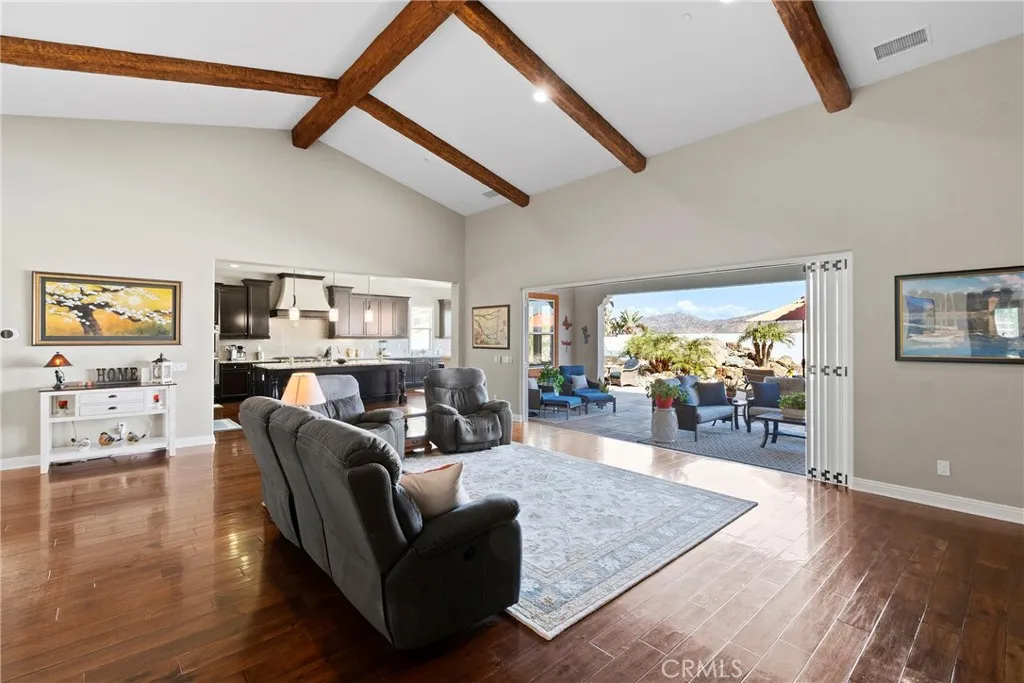 11327 Stonemont Point, San Diego, CA 92131 11327 Stonemont Point, San Diego, CA 92131