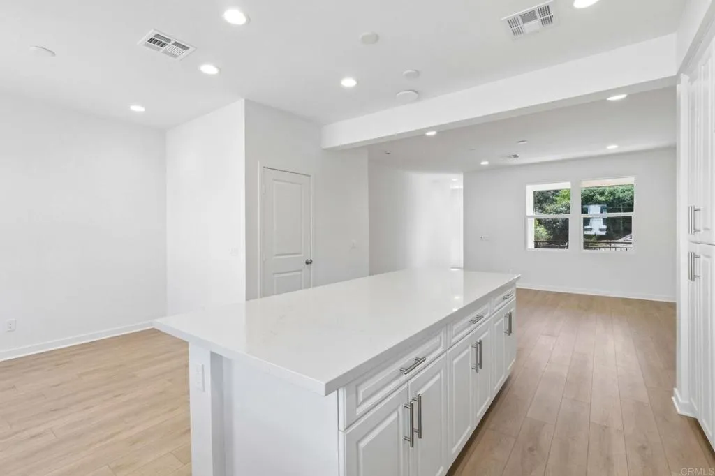 2632 Buckwheat Glen, Escondido, CA 92025 2632 Buckwheat Glen, Escondido, CA 92025