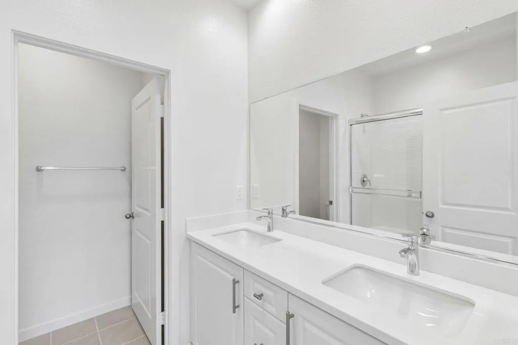 2632 Buckwheat Glen, Escondido, CA 92025 2632 Buckwheat Glen, Escondido, CA 92025