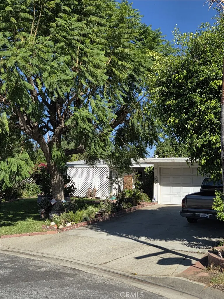 Azusa, CA 91702