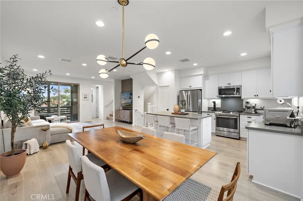 Tustin, CA 92780