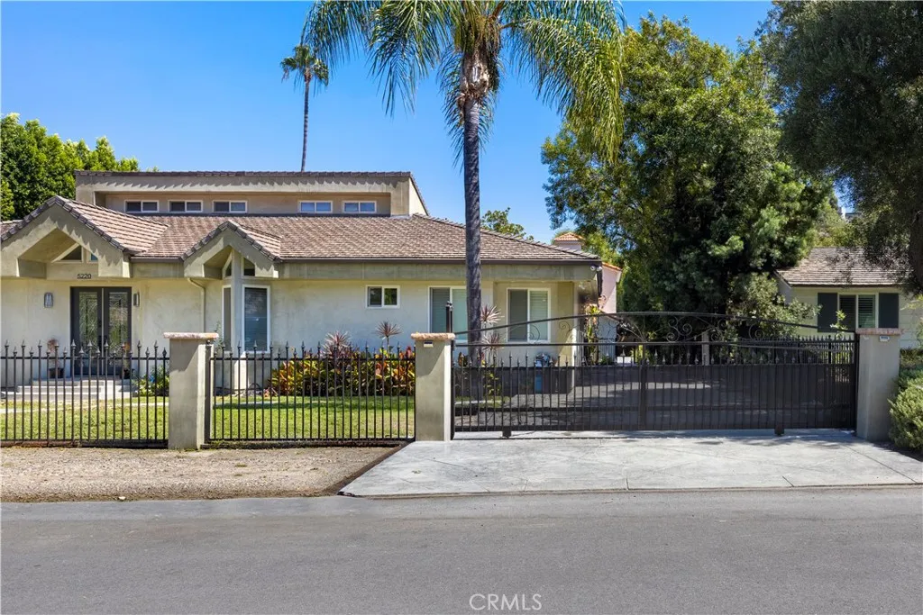 Woodland Hills, CA 91364