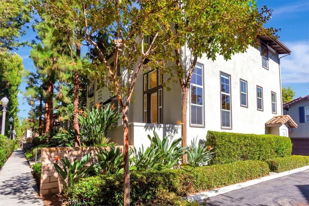 Irvine, CA 92603