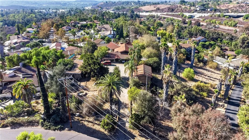 Escondido, CA 92025