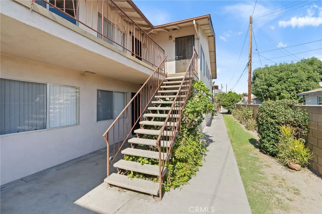 Bellflower, CA 90706