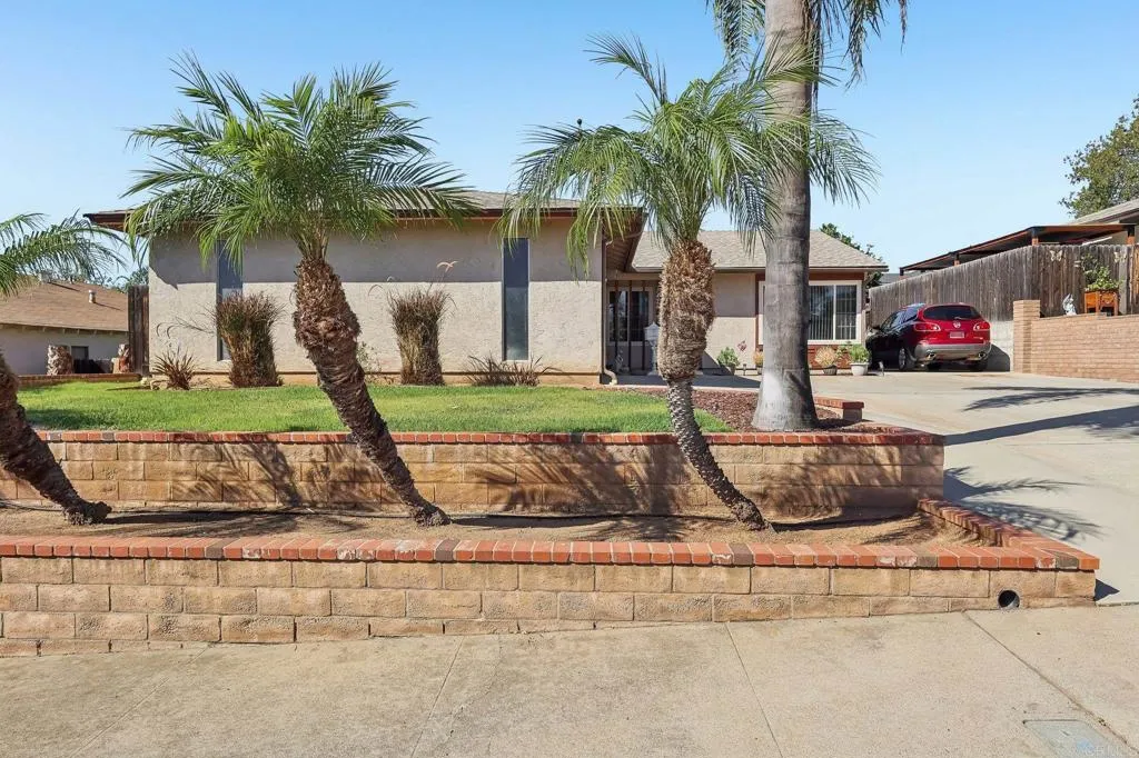 1426 Manzanita Avenue, Escondido, CA 92027 1426 Manzanita Avenue, Escondido, CA 92027