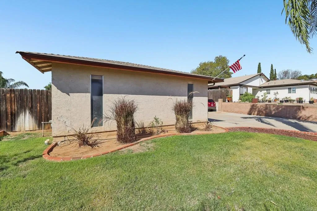 1426 Manzanita Avenue, Escondido, CA 92027 1426 Manzanita Avenue, Escondido, CA 92027