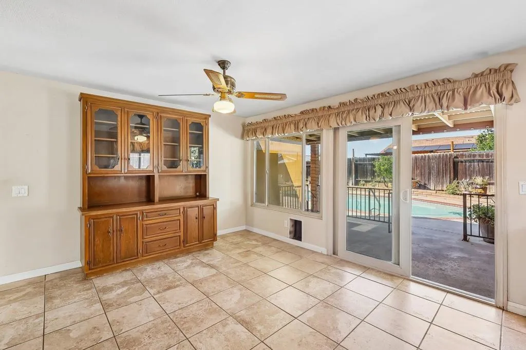 1426 Manzanita Avenue, Escondido, CA 92027 1426 Manzanita Avenue, Escondido, CA 92027