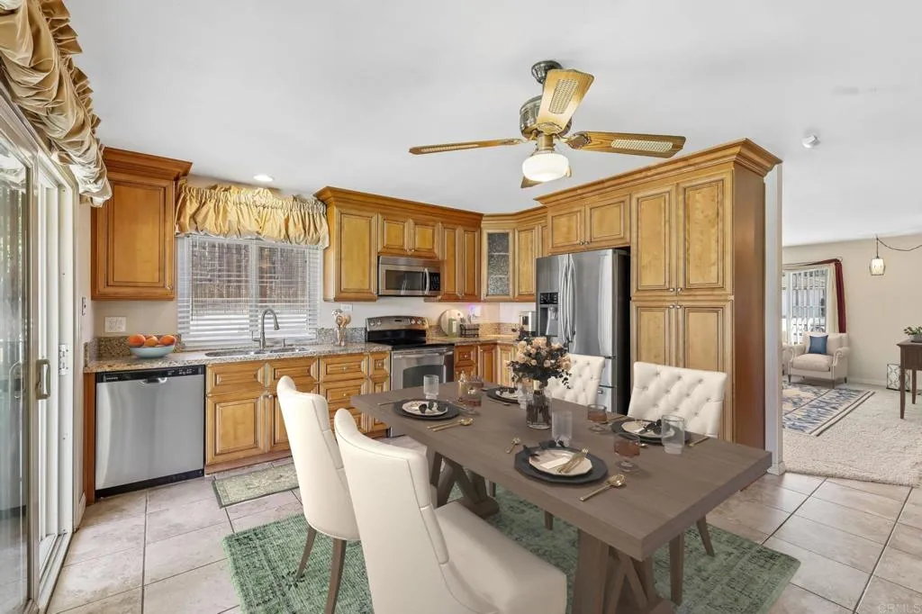 1426 Manzanita Avenue, Escondido, CA 92027 1426 Manzanita Avenue, Escondido, CA 92027