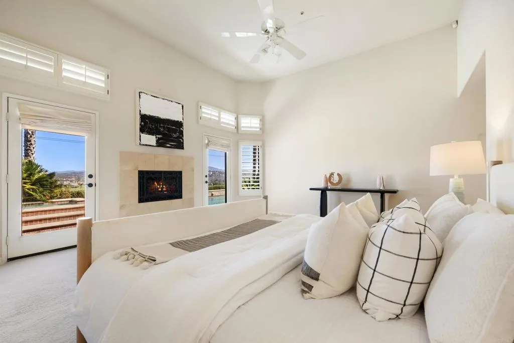 4660 Caminito San Sebastian, Del Mar, CA 92014 Primary Bedroom