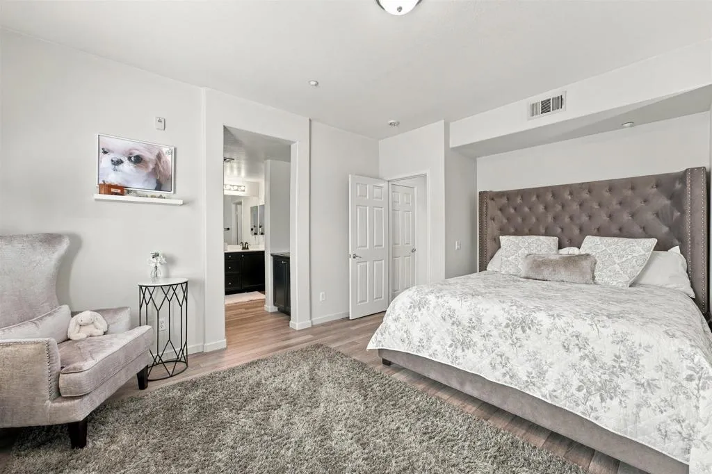 5420 Zeil Place, San Diego, CA 92105 5420 Zeil Place, San Diego, CA 92105