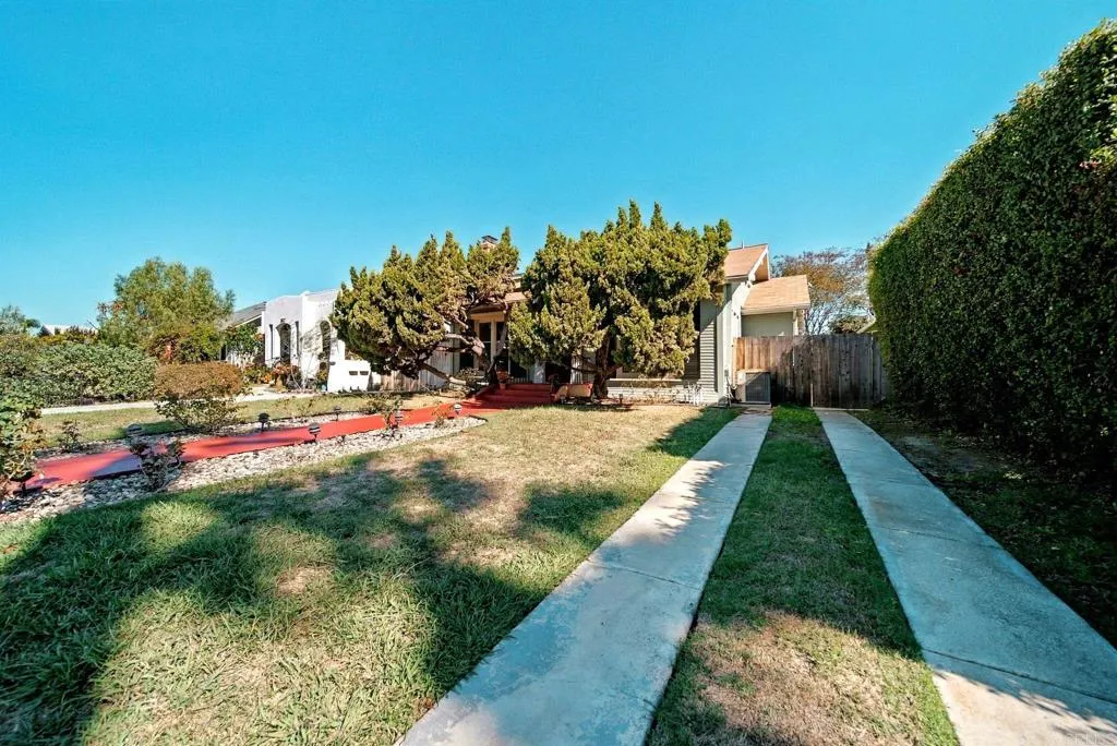 https://cdn.realtyfeed.com/cdn/127/307110446/0c525eeaffa3acc57e97cc40f2394c24.webp