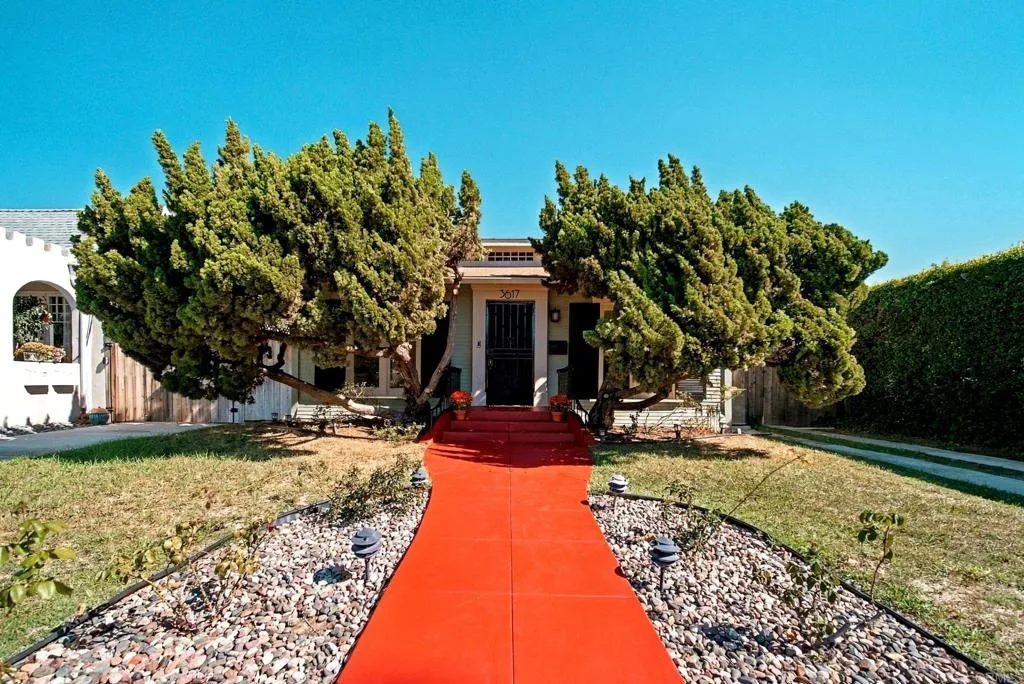 https://cdn.realtyfeed.com/cdn/127/307110446/140c7a968ac8da095bf706488652aa02.webp