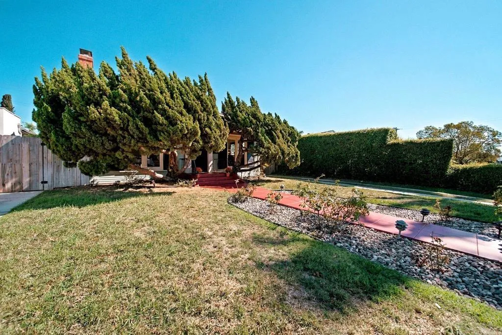https://cdn.realtyfeed.com/cdn/127/307110446/7993729d98c18f432f2af9e47db74ff6.webp