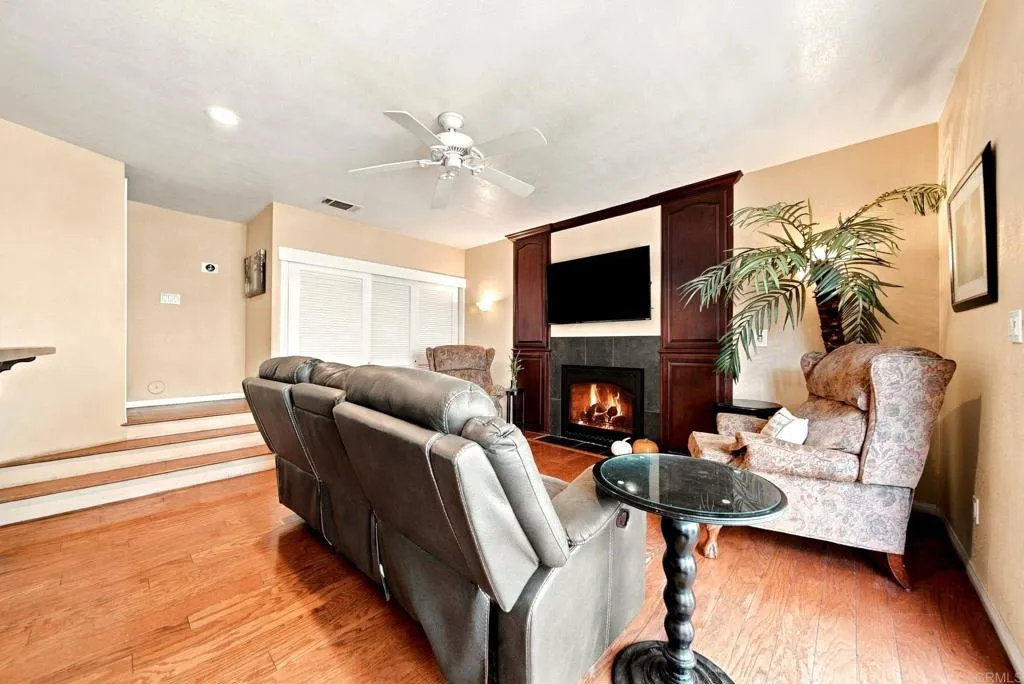 https://cdn.realtyfeed.com/cdn/127/307110446/9d38f312324ed9ccc2bb2822995ea129.webp