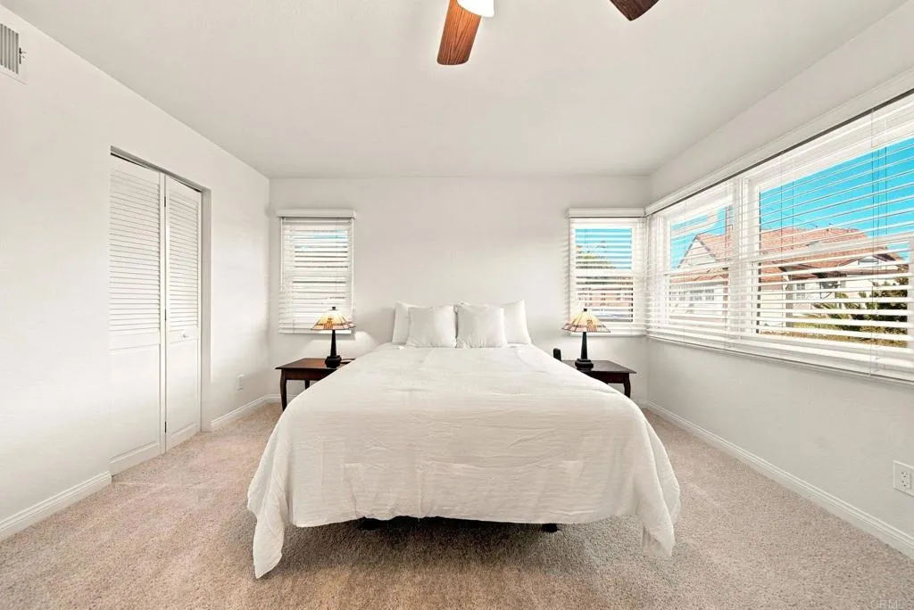 https://cdn.realtyfeed.com/cdn/127/307110446/c8bea42674acd1791e694dfae557bb39.webp
