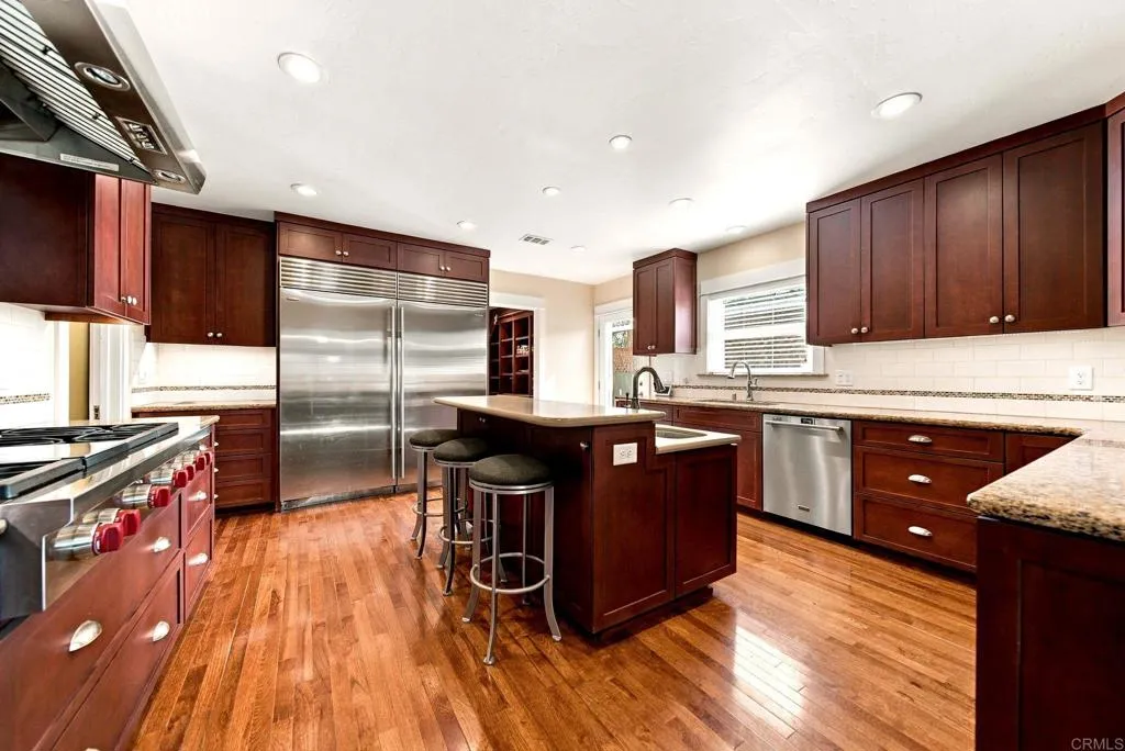 https://cdn.realtyfeed.com/cdn/127/307110446/c99d953053e291169b4d0a8ede8babe1.webp