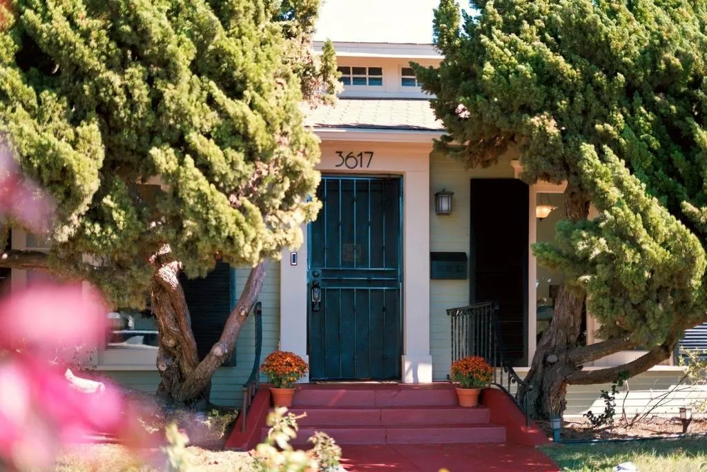 https://cdn.realtyfeed.com/cdn/127/307110446/f052e44ff00b514e6316b4af289fef17.webp