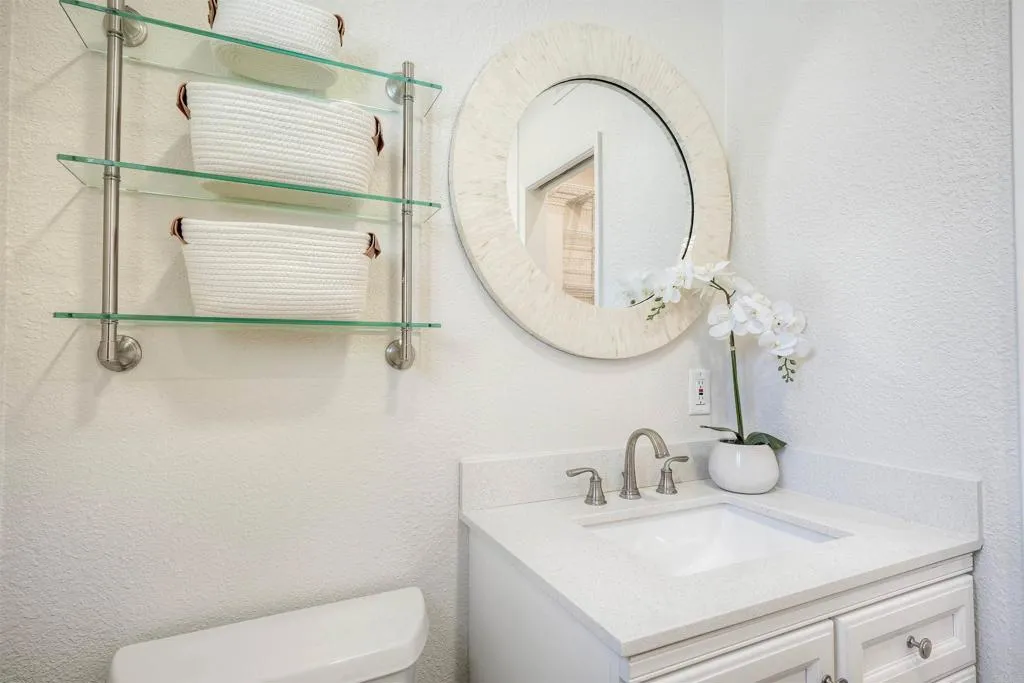 3706 Carmel View Road, San Diego, CA 92130 3706 Carmel View Road, San Diego, CA 92130
