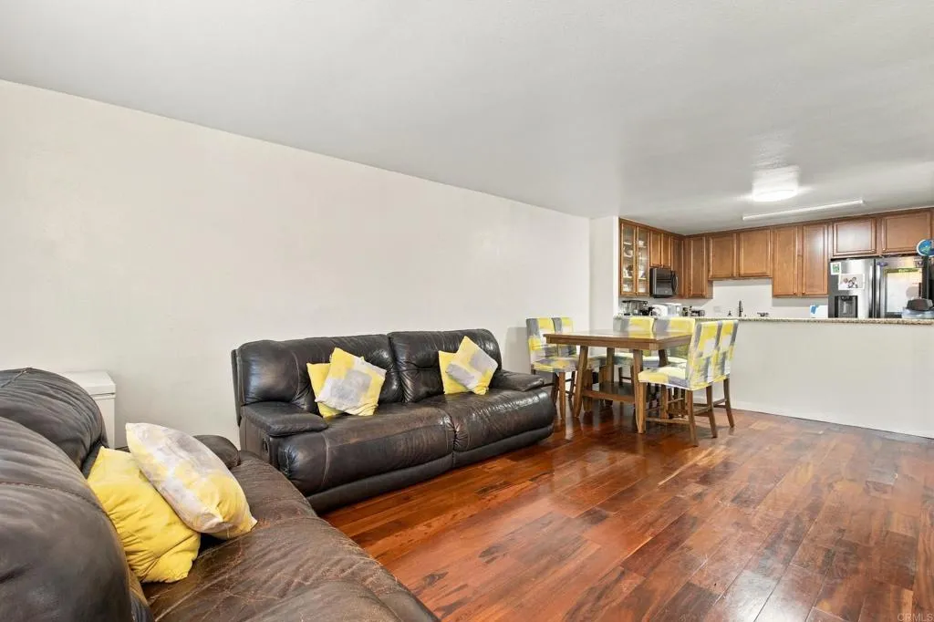 https://cdn.realtyfeed.com/cdn/127/307110509/20c4a64126ffaf19d69a3b2eae68ad99.webp