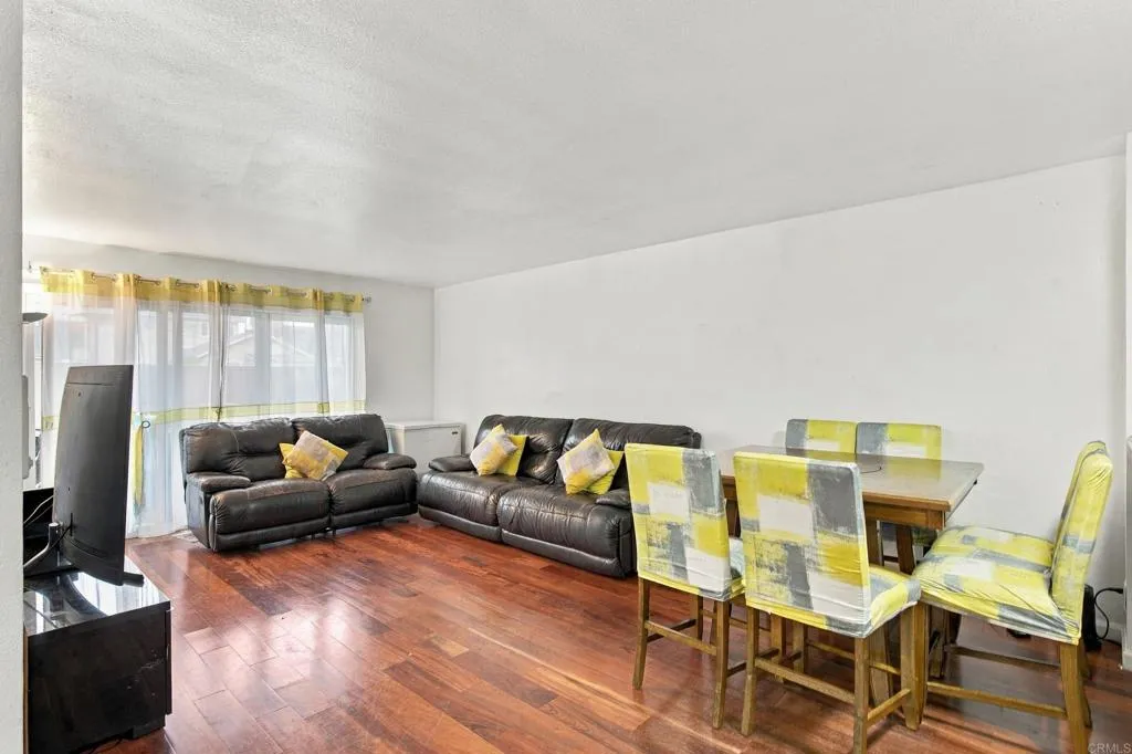https://cdn.realtyfeed.com/cdn/127/307110509/4fd194826d65df1fa27d7ff4509f530f.webp