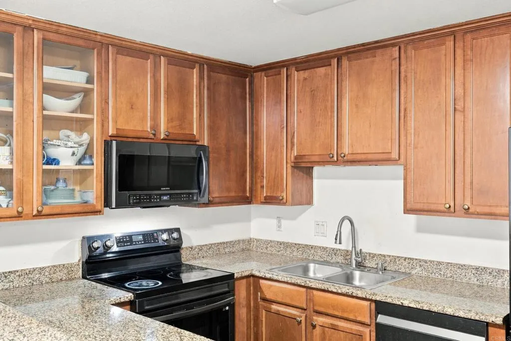 https://cdn.realtyfeed.com/cdn/127/307110509/64af7de3fb460f6fbc3eddfdd4b56d02.webp