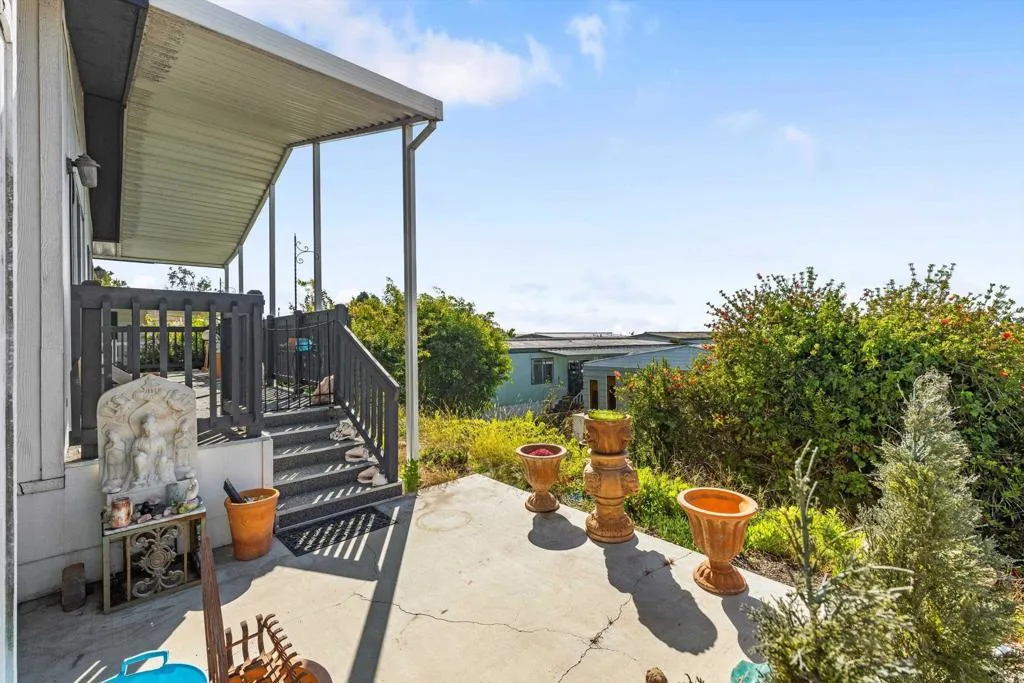 3535 Linda Vista, #6, San Marcos, CA 92078 3535 Linda Vista, #6, San Marcos, CA 92078