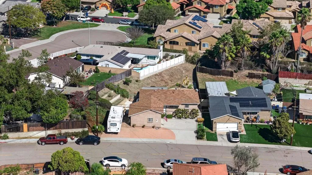 821 Angelo Drive, National City, CA 91950 821 Angelo Drive, National City, CA 91950
