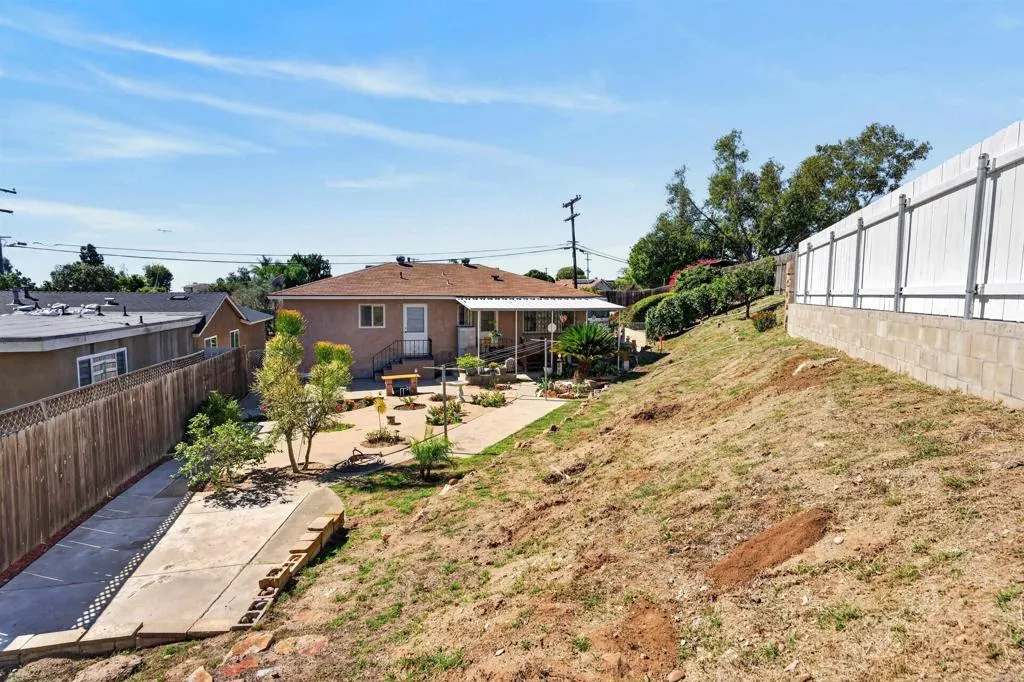 821 Angelo Drive, National City, CA 91950 821 Angelo Drive, National City, CA 91950