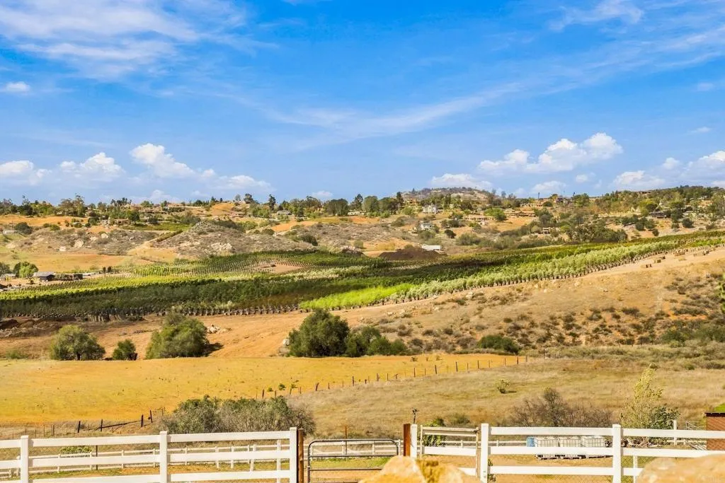 2772 Vista Del Piedra, Jamul, CA 91935 2772 Vista Del Piedra, Jamul, CA 91935