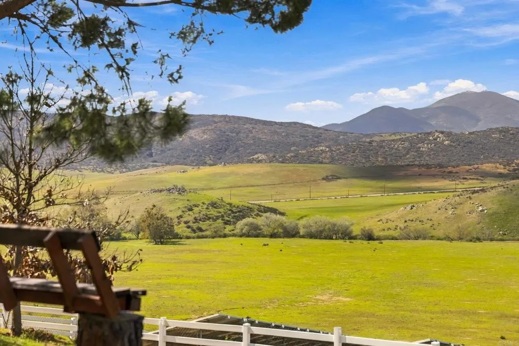 2772 Vista Del Piedra, Jamul, CA 91935
