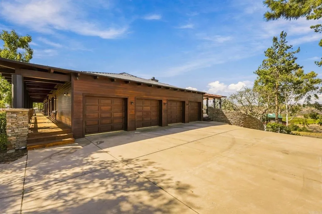 2772 Vista Del Piedra, Jamul, CA 91935 2772 Vista Del Piedra, Jamul, CA 91935