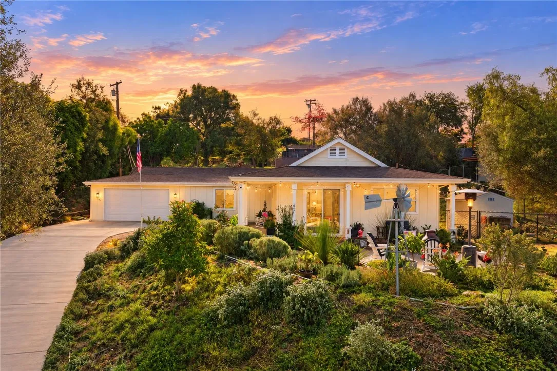 1631 Ranchwood Lane, Fallbrook, CA 92028 1631 Ranchwood Lane, Fallbrook, CA 92028