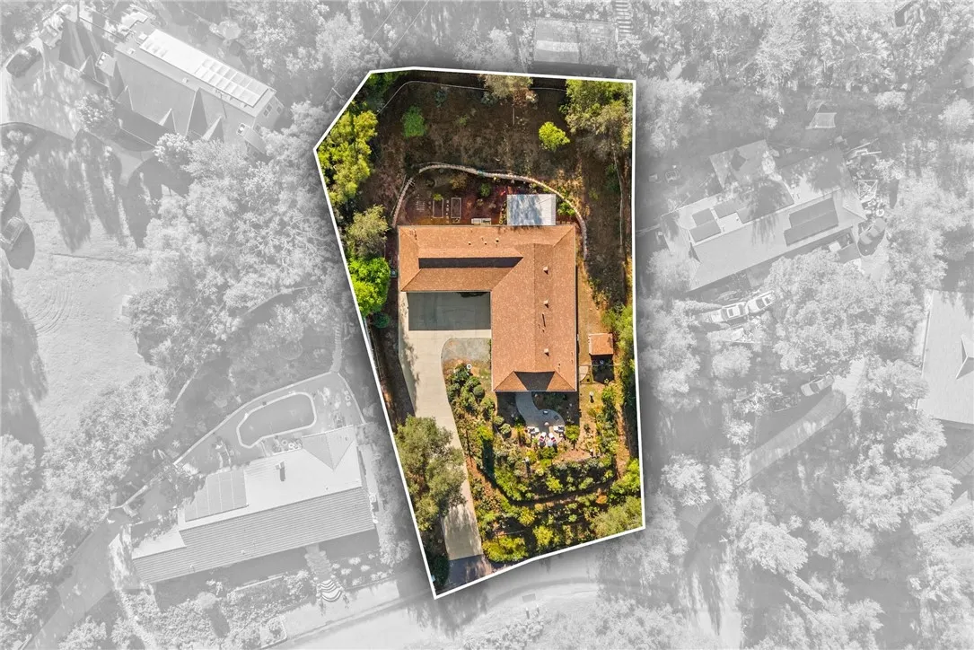 1631 Ranchwood Lane, Fallbrook, CA 92028 1631 Ranchwood Lane, Fallbrook, CA 92028