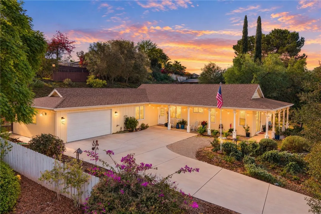 1631 Ranchwood Lane, Fallbrook, CA 92028 1631 Ranchwood Lane, Fallbrook, CA 92028
