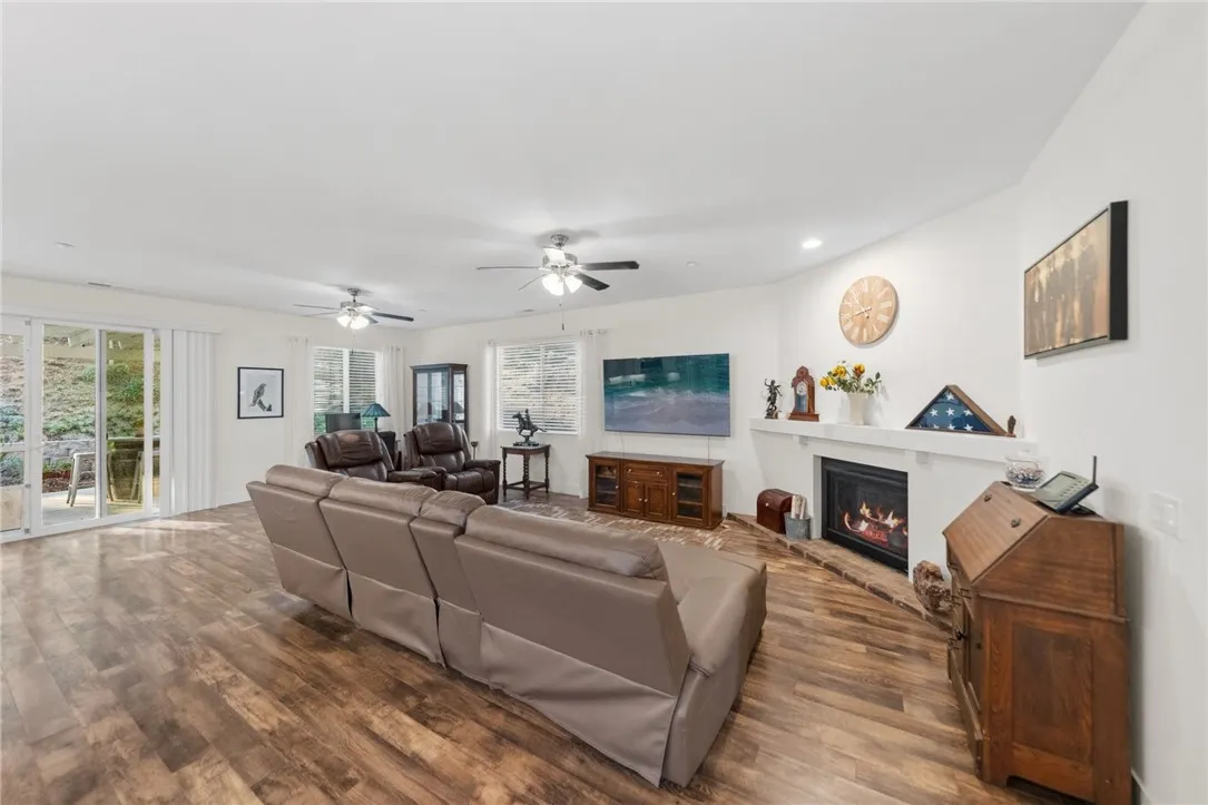 1631 Ranchwood Lane, Fallbrook, CA 92028 1631 Ranchwood Lane, Fallbrook, CA 92028
