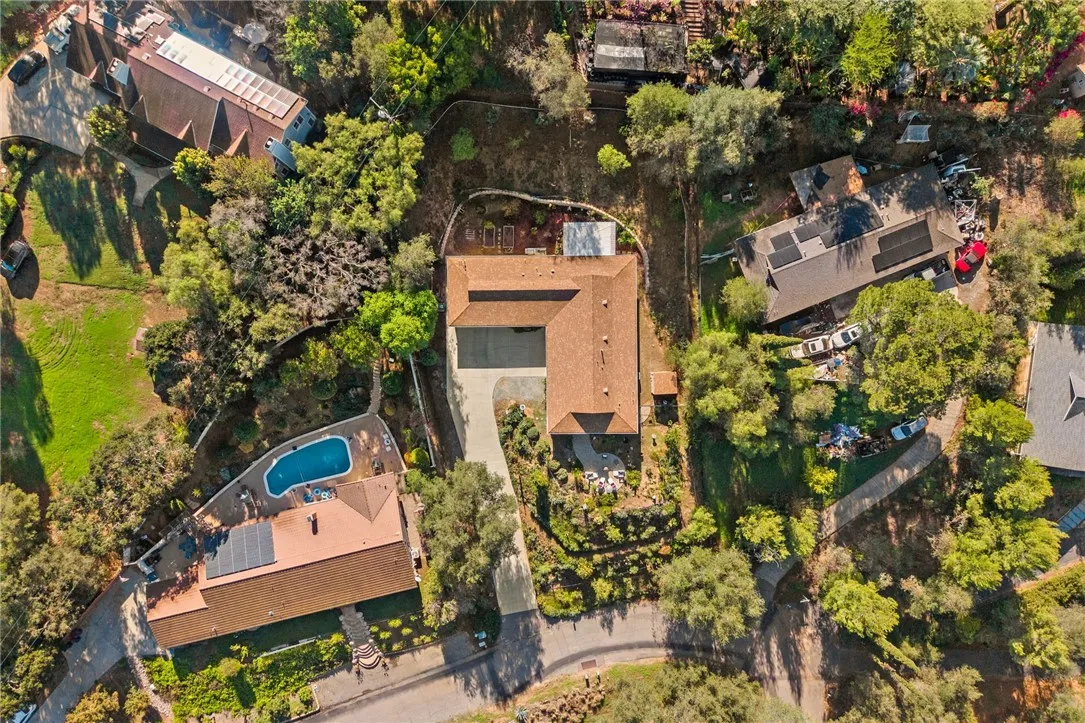 1631 Ranchwood Lane, Fallbrook, CA 92028 1631 Ranchwood Lane, Fallbrook, CA 92028