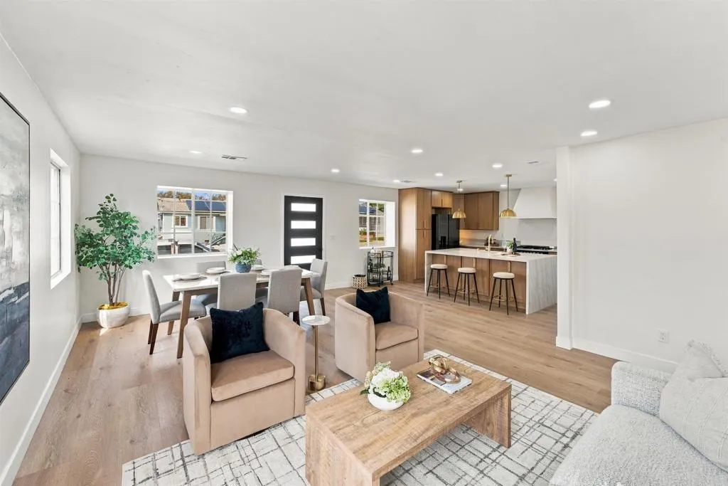 6521 Goodwin Street, San Diego, CA 92111 6521 Goodwin Street, San Diego, CA 92111
