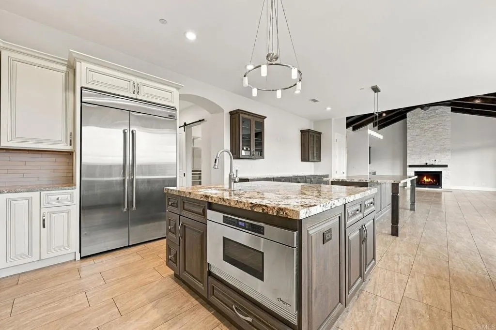 2260 Panoramic Way, Vista, CA 92084 2260 Panoramic Way, Vista, CA 92084